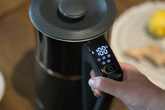 CZAJNIK ELEKTRYCZNY 1,7L, REGULACJA TEMPERATURY, CZARNY