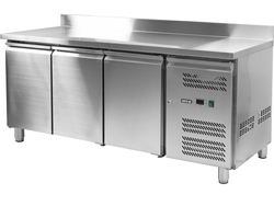 STÓŁ CHŁODNICZY 3-DRZWIOWY - LINIA 700