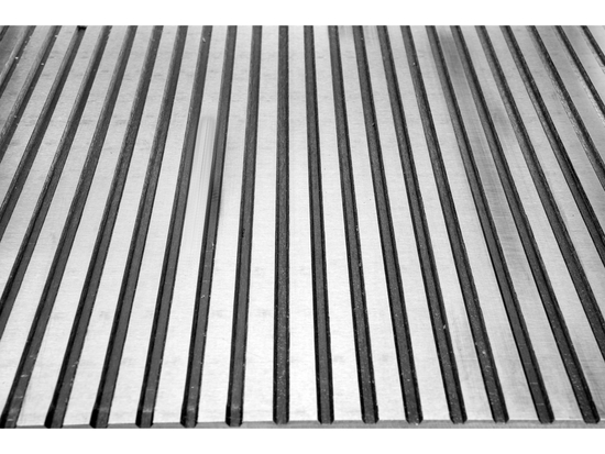 ELEKTRYCZNA PŁYTA GRILLOWA RYFLOWANA 55CM